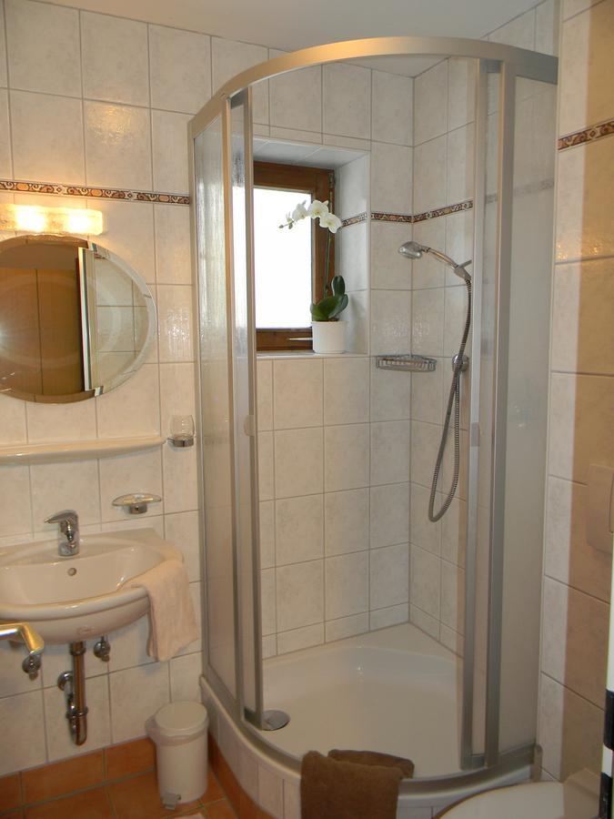 Landhaus Spielmannsau Oberstdorf Szoba fotó