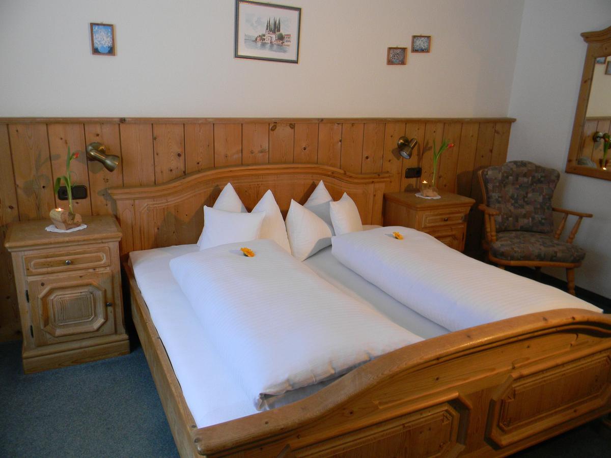 Landhaus Spielmannsau Oberstdorf Szoba fotó
